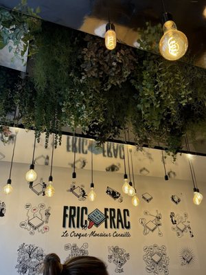 Fric-Frac Canal St Martin by null