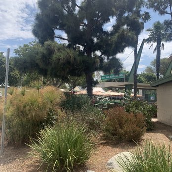 Holly Park - Parks Near Me - Hawthorne, California