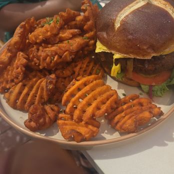 The Ginger Mule - Burger and fries! - Vegan Near Me - Houston, Texas The Ginger Mule - Burger and fries! - Vegan Near Me - Houston, Texas