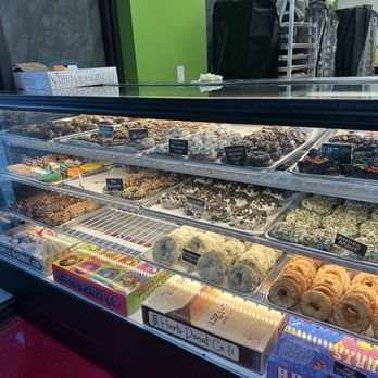 Hurts Donut - Donuts Near Me - Plantation, Florida