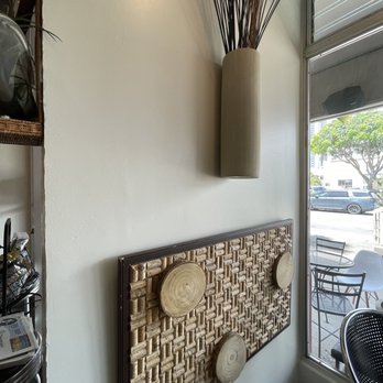 Insomnia - Coffee & Tea Near Me - Honolulu, Hawaii