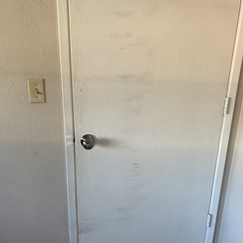 E E N Property Management - Child closet bedroom door - Property Management Near Me - Antioch, California E E N Property Management - Child closet bedroom door - Property Management Near Me - Antioch, California