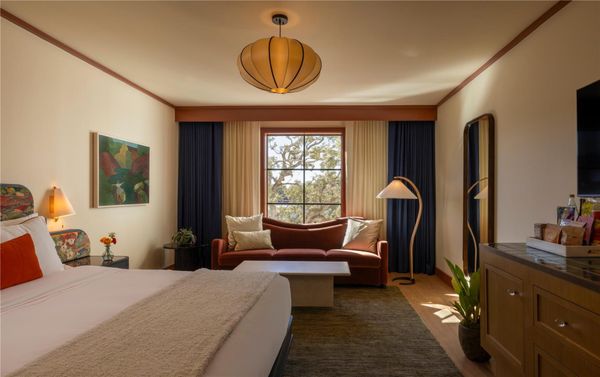 Hotel Daphne by null