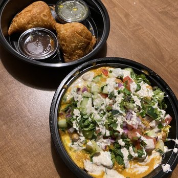 Naan-Tastic - Chana masala bowl and Vegetable Samosa - Indian Near Me - Amherst, New York