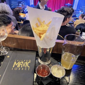 Chicago Magic Lounge - Truffle fries - Magicians Near Me - Chicago, Illinois