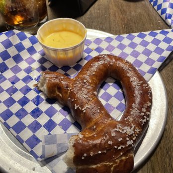 Linger Longer Lounge - Pretzel - Lounges Near Me - Phoenix, Arizona