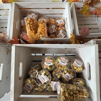 Island Popper Gourmet Popcorn - Big island Mix and Maui Mix. - Popcorn Shops Near Me - Honolulu, Hawaii Island Popper Gourmet Popcorn - Big island Mix and Maui Mix. - Popcorn Shops Near Me - Honolulu, Hawaii