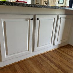 Gaynor Home Services - Kitchen island - extra storage