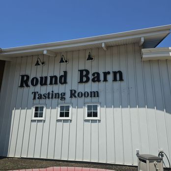 Round Barn - Union Pier Tasting Room - Distilleries Near Me - Union Pier, Michigan Round Barn - Union Pier Tasting Room - Distilleries Near Me - Union Pier, Michigan