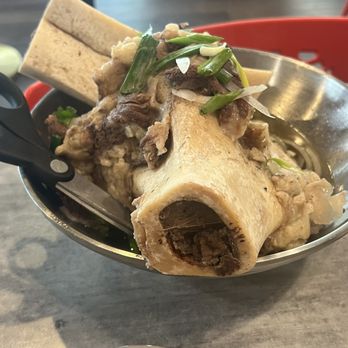Sit Lo Saigon - Bone marrow appetizer - Vietnamese Near Me - Davis, California Sit Lo Saigon - Bone marrow appetizer - Vietnamese Near Me - Davis, California