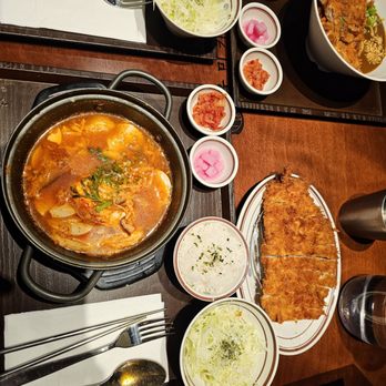 Yumee Katsu - Katsu soft tofu soup w/ katsu chicken on side instead of in soup - Korean Near Me - San Jose, California