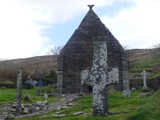 Kilmalkedar Church / Cill Maoilchéadair by null