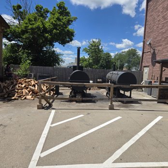 CR Midnight Smoker BBQ - Barbeque Near Me - Cedar Rapids, Iowa CR Midnight Smoker BBQ - Barbeque Near Me - Cedar Rapids, Iowa
