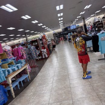 Buc-ee’s - Gas Stations Near Me - Goodyear, Arizona