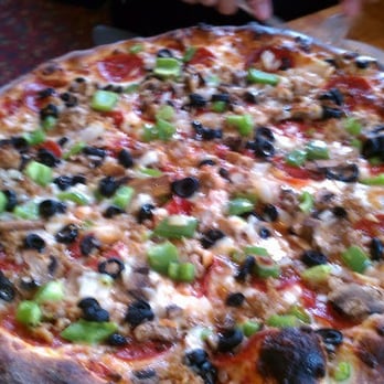 Pazzo's Pizzeria - medium size pizza with green peppers, sausage, pepperoni, onions, olives - Pizza Near Me - Avon, Colorado Pazzo's Pizzeria - medium size pizza with green peppers, sausage, pepperoni, onions, olives - Pizza Near Me - Avon, Colorado