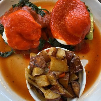 Red Maple - mushroom benedict - Cafes Near Me - Los Angeles, California Red Maple - mushroom benedict - Cafes Near Me - Los Angeles, California