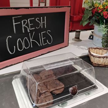 Redwood Lodge - Cookies! - Hotels Near Me - Redwood Falls, Minnesota Redwood Lodge - Cookies! - Hotels Near Me - Redwood Falls, Minnesota