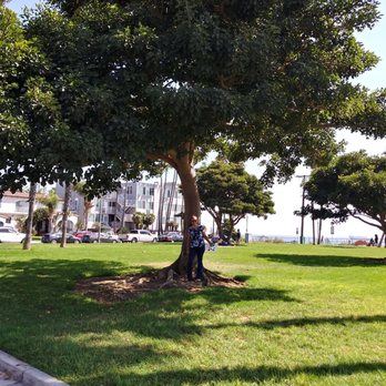 Bluff Park - Parks Near Me - Long Beach, California