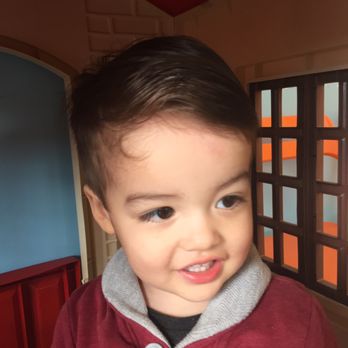 Little Munchkins - Miles's first cut at Little Munchkins - Hair Salons Near Me - Glendale, California Little Munchkins - Miles's first cut at Little Munchkins - Hair Salons Near Me - Glendale, California
