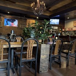 Mannina's Italian Restaurant - Inside