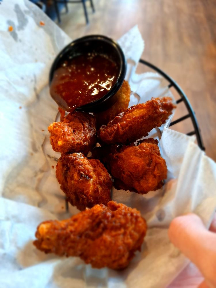 MARL VIEW SPORTS BAR & GRILLE Updated September 2024 11 Photos