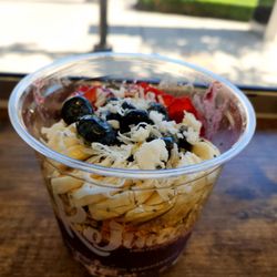 Ko Juice - Acai bowl top view