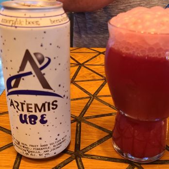 Amorphic Beer - On the sweet side but really delicious - Breweries Near Me - Milwaukee, Wisconsin Amorphic Beer - On the sweet side but really delicious - Breweries Near Me - Milwaukee, Wisconsin