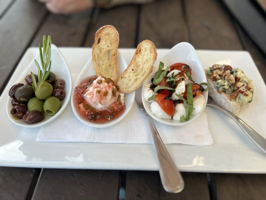 District Wine by null