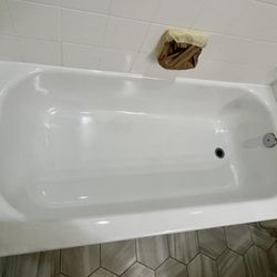 Bathtub Refinishing