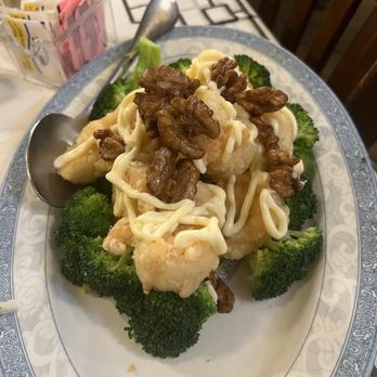 Emperor's Choice Restaurant - Walnut Shrimp - Chinese Near Me - Chicago, Illinois