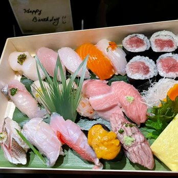 Omakase - hotate, kanpachi, sawara, umi-masu, tai, toro maki, aji, shima aji, amaebi, toro, kama-toro, kamasu, tachiuo, kinmedai, uni, wagyu, tomago - Sushi Bars Near Me - San Francisco, California