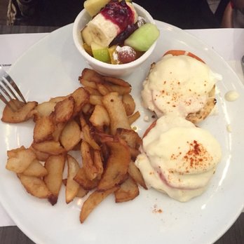Petinos - The Macedonian eggs Benedict minus the beans - Breakfast & Brunch Near Me - Laval, Quebec Petinos - The Macedonian eggs Benedict minus the beans - Breakfast & Brunch Near Me - Laval, Quebec