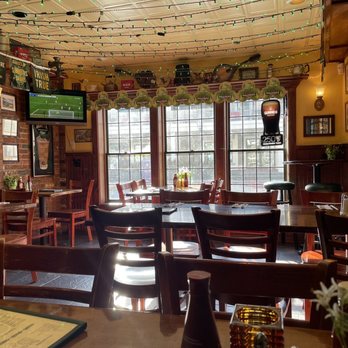 Buskers - Front room - Irish Near Me - Newport, Rhode Island
