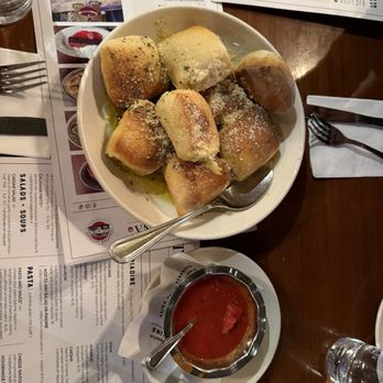 Tomatina - Tomatina's Housemade Garlic Rolls - Italian Near Me - Walnut Creek, California