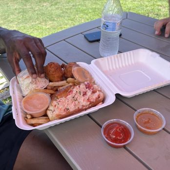 Upscale Crab & Seafood - Food Trucks Near Me - Lewes, Delaware Upscale Crab & Seafood - Food Trucks Near Me - Lewes, Delaware