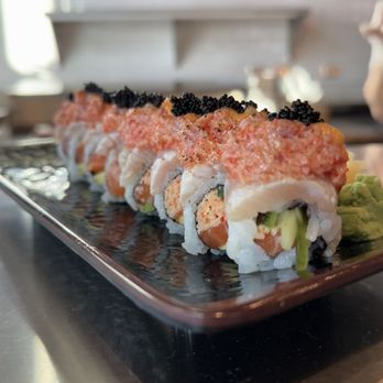 Hikari Hand Roll Bar - Sushi Bars Near Me - Minneapolis, Minnesota