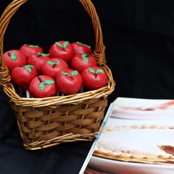 Hunny Do Cake Pops - Apple Pie Cake Pop - Cupcakes Near Me - Bellevue, Washington