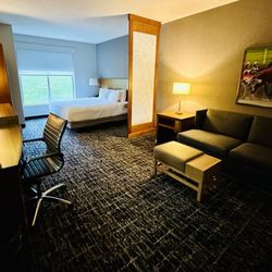 Hyatt Place At The Hollywood Casino / Pittsburgh - South - Room with king and sofa beds