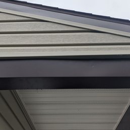 This is what you get with the siding department. Windows = Great.     Siding = not so much