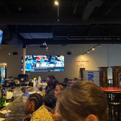 Mazzy's Sports Tavern - Duluth - Bar seating and table seating