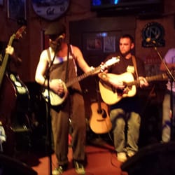Mt Shasta Vets Club - Ole Mt Dew getting with it!