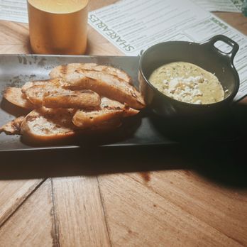 PARA - Spinach Dip - Bars Near Me - Charlotte, North Carolina