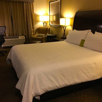 Hilton Garden Inn Toronto/Brampton - Comfy bed/spacious room - Hotels Near Me - Brampton, Ontario Hilton Garden Inn Toronto/Brampton - Comfy bed/spacious room - Hotels Near Me - Brampton, Ontario