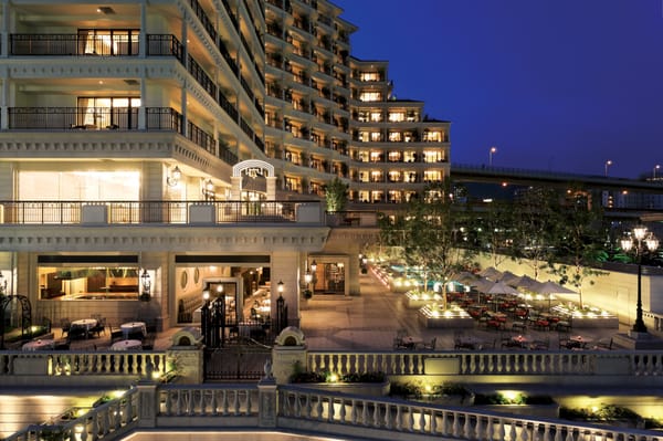 LA SUITE KŌBE by null