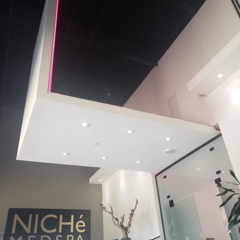 Niché MedSpa - Reception area - Medical Spas Near Me - Dania Beach, Florida Niché MedSpa - Reception area - Medical Spas Near Me - Dania Beach, Florida