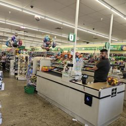 Dollar Tree - Awesome customer service!!!