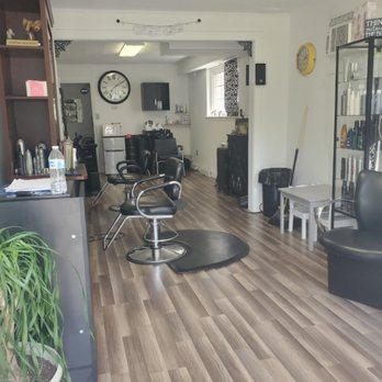 Jami's Cut-N-Up - Hair Salons Near Me - Front Royal, Virginia Jami's Cut-N-Up - Hair Salons Near Me - Front Royal, Virginia