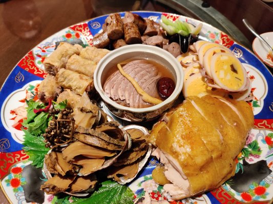 Mountain & Sea House Restaurant by null