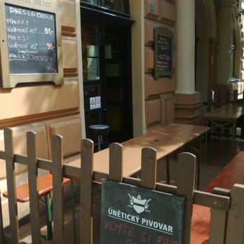 Decentní dýně - A dnes si kromě Únětic také dáme Chotoviny, lahodné pivo malého pivovaru ze západu. - Pubs Near Me - Prague, Puerto Rico