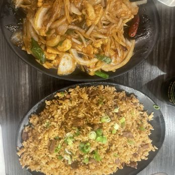 Dragon Wok - Mongolian chicken  it's got good flavor. They just put way too many onions and not enough chicken. - Chinese Near Me - Fresno, California
